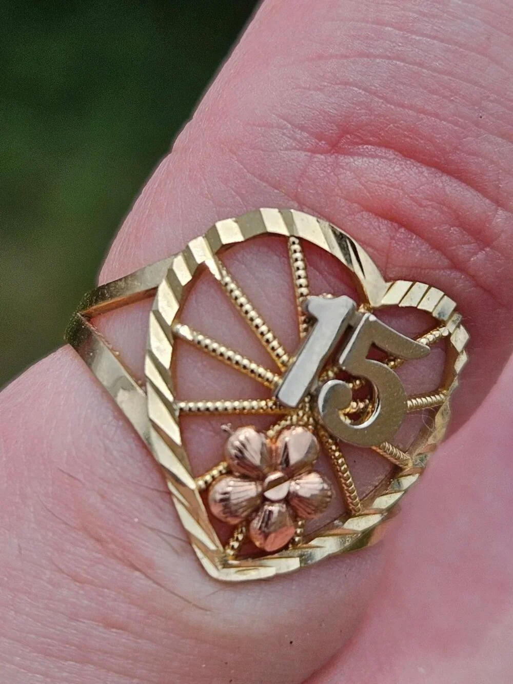 10K Tri-Color 3 Tone Gold Quinceneara 15 Anos Heart Ring Size 5.75